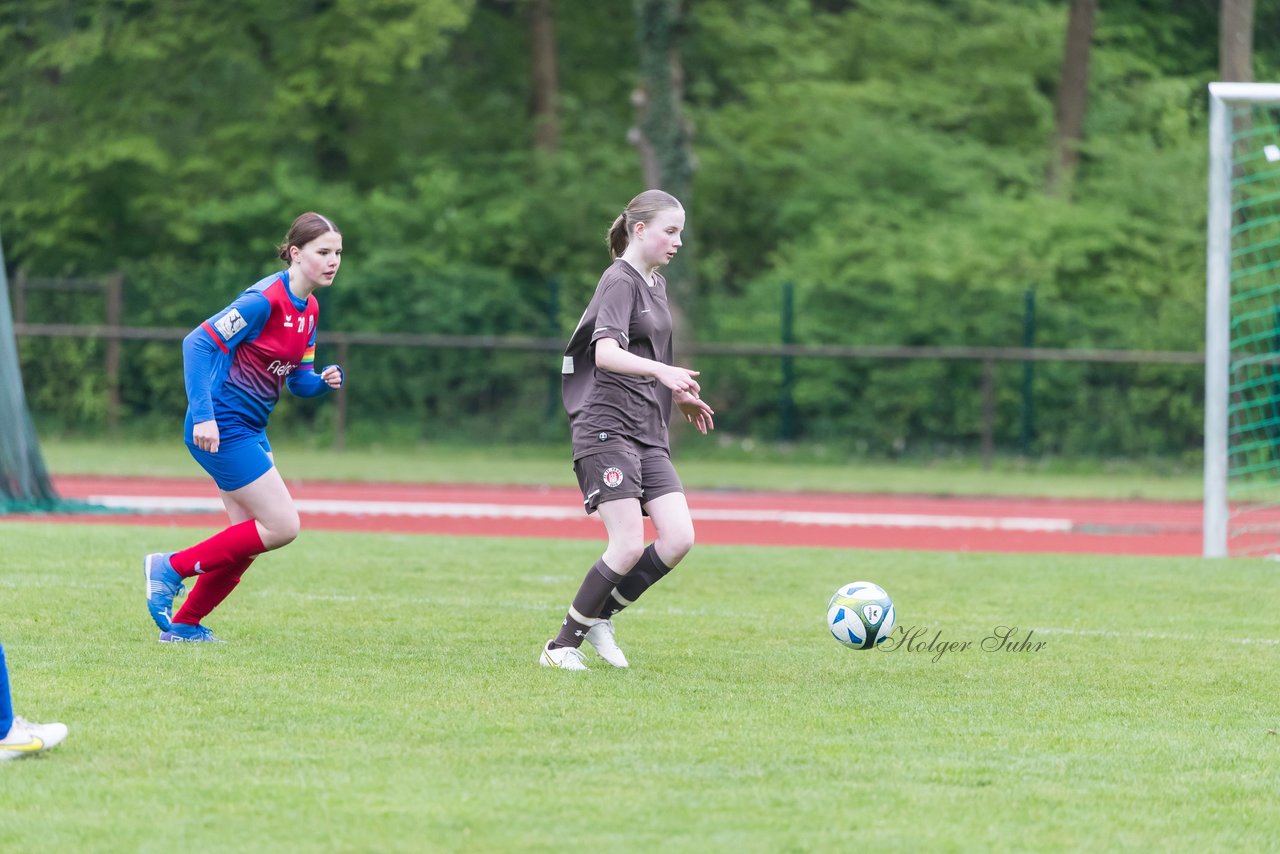 Bild 284 - wCJ VfL Pinneberg3 - St.Pauli : Ergebnis: 2:1